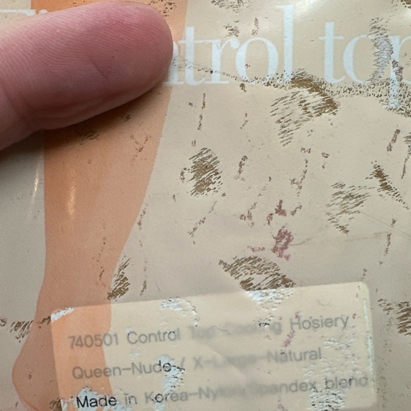 Silkies Ultra Sheer‎ Control Top Pantyhose - Picture 3 of 4